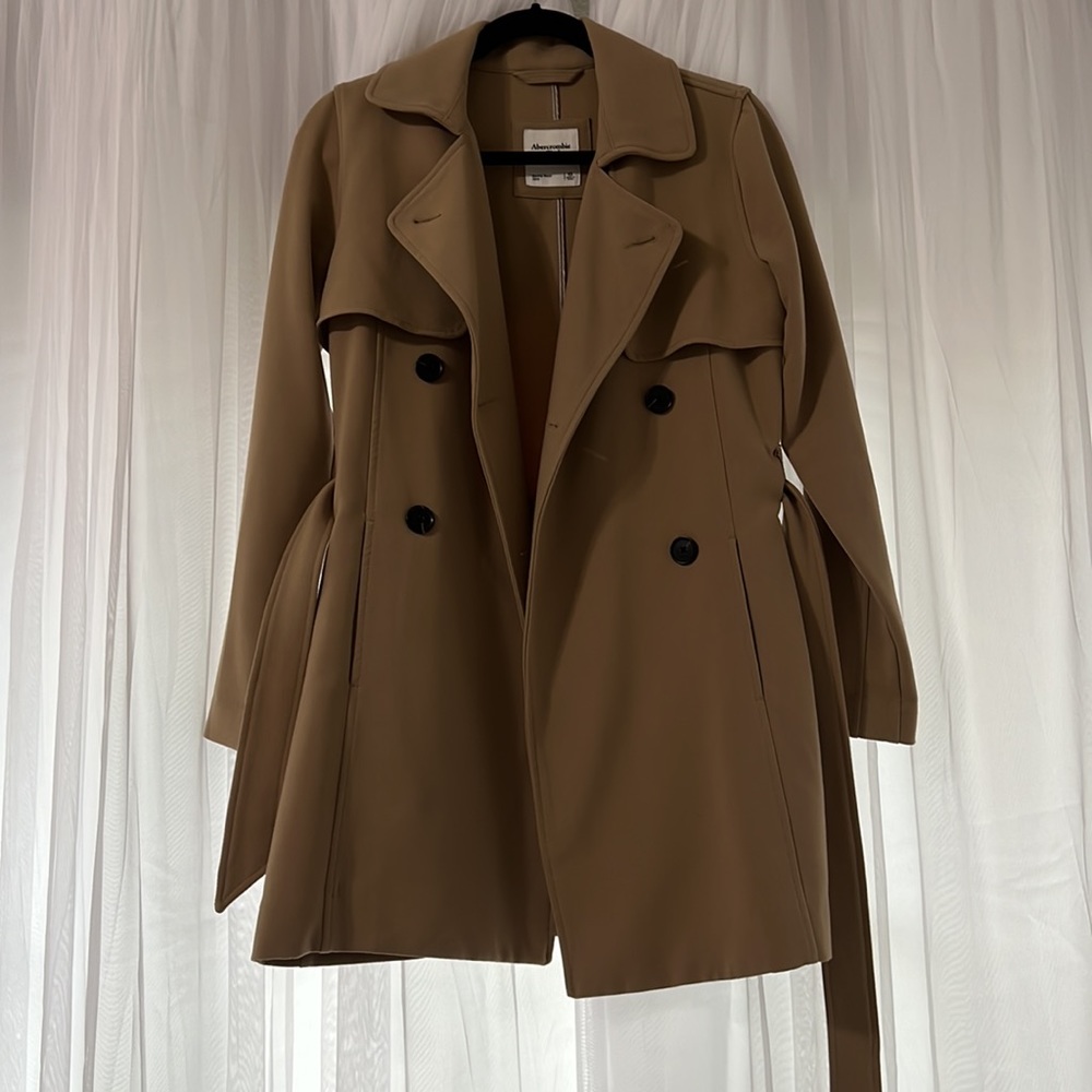 Abercrombie & Fitch Trench Coat